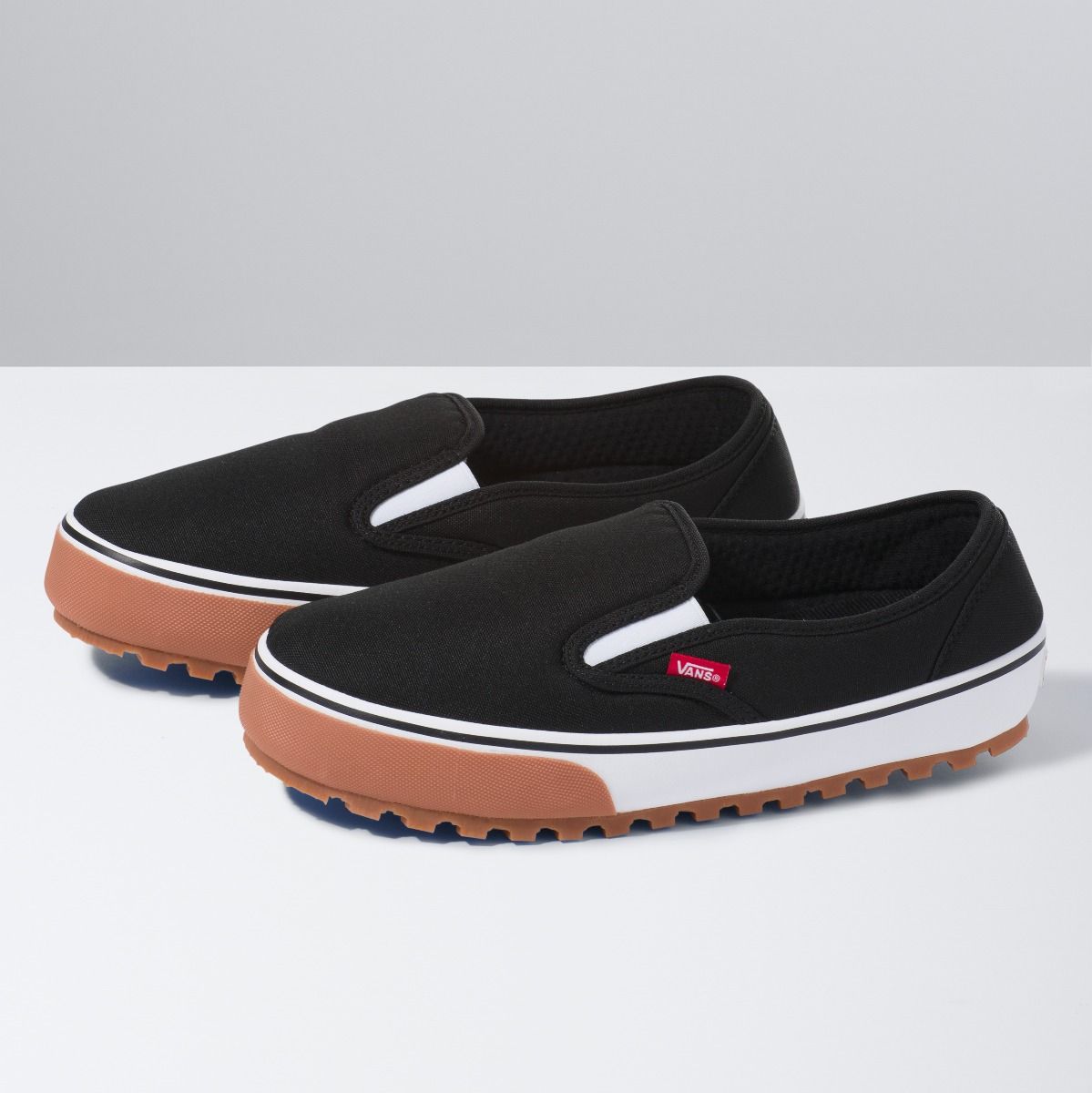 vans snow lodge slipper mte