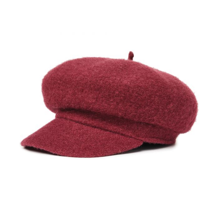 beret with a brim